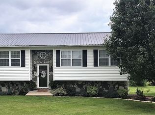 312 Crown Point Est, London, KY 40741