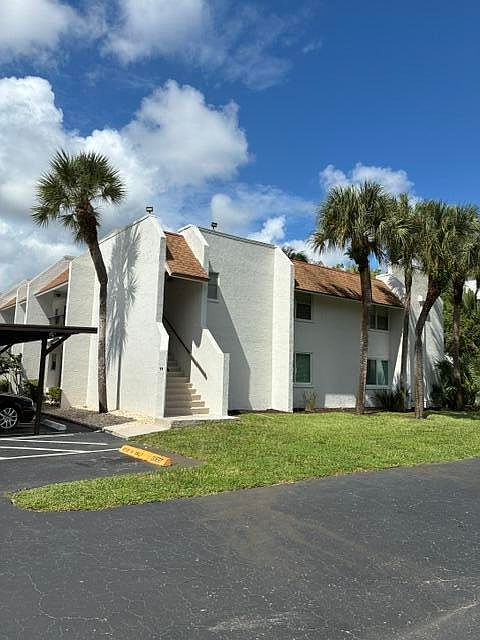 1st image of 2845 SW 22nd Ave #2010