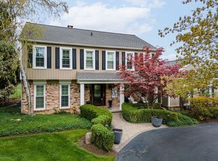 1358 Chestnut Cir, Rochester Hills, MI 48309