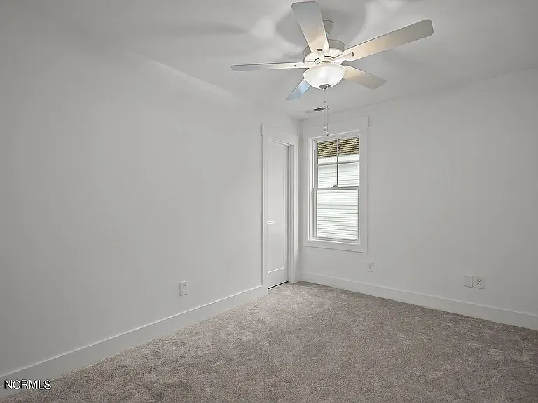 3206 Belmont Cir — Photo 13