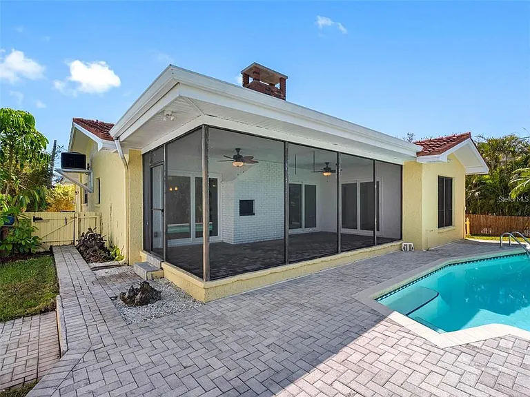 562 Johns Pass Ave — Photo 41
