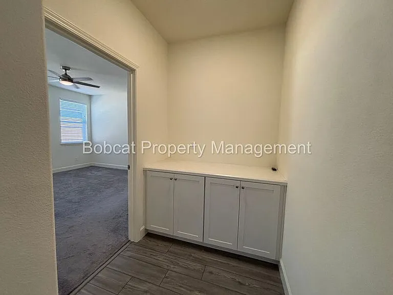 1097 Dapple Dr — Photo 30