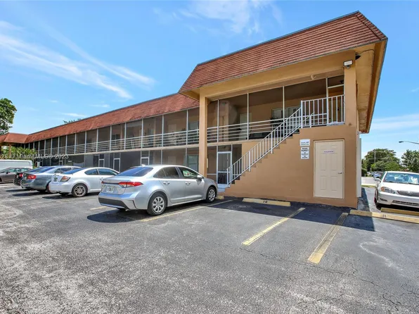 2837 Pierce St APT 3, Hollywood, FL 33020