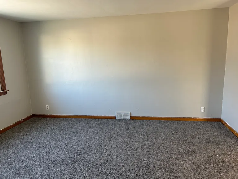 35 Willow St #2 — Photo 10