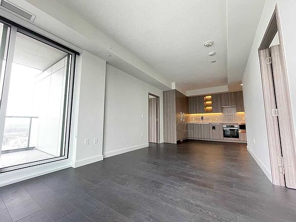 5th image of 85 McMahon Dr #1209