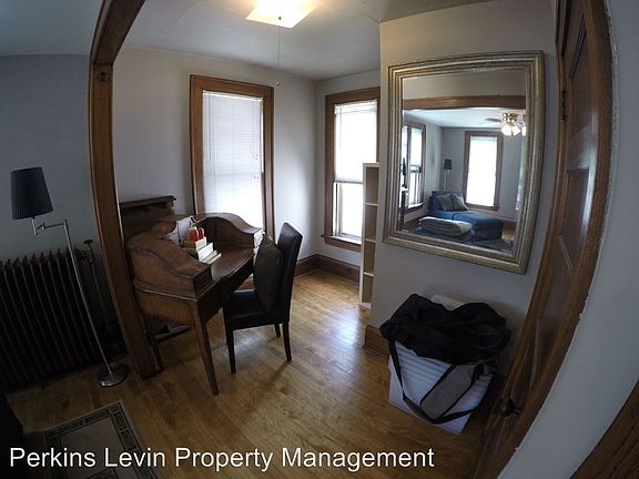 5th image of 2709 Girard Ave S #2