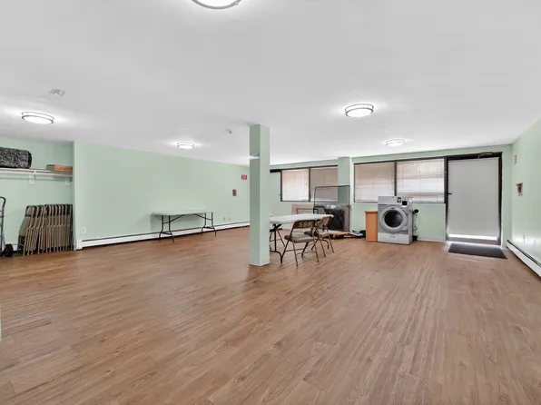 Taurus Apartments