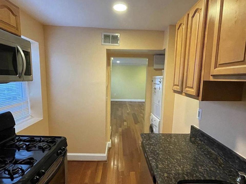 2nd image of 3868 9th St SE APT 202