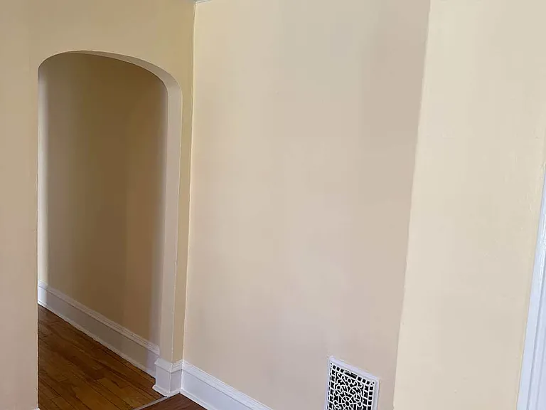 8 Isham St — Photo 7