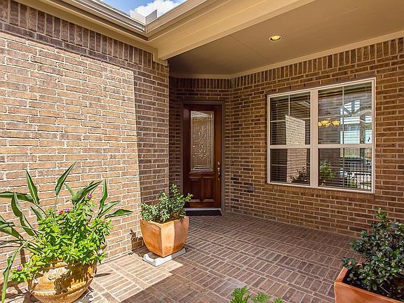5th image of 25823 Oakwood Knoll Dr