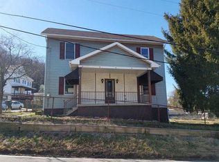 1 Gratz St, Penn, PA 15675