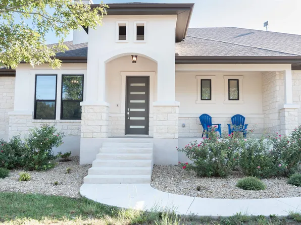 149 Cloudwood Ranch Road, Briggs, TX 78608