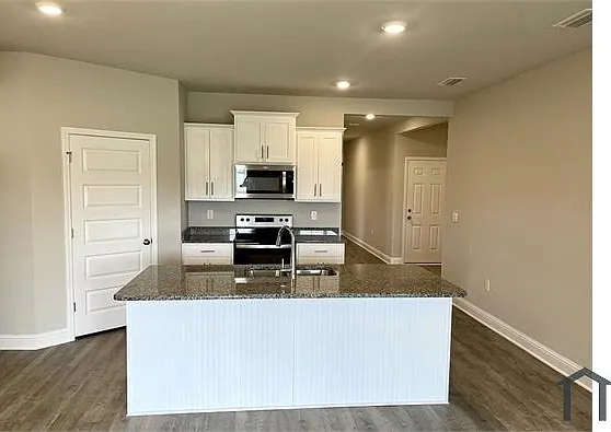 395 N Landward Dr — Photo 4