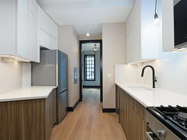 208 15th Street image 10 of 46