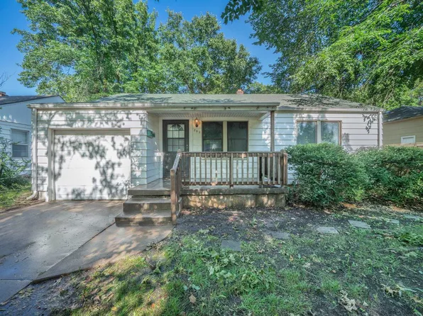 742 S Crestway St, Wichita, KS 67218