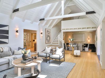 1136 Tower Rd, Beverly Hills, CA, 90210