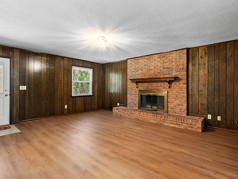 3108 Briarwood Dr — Photo 13