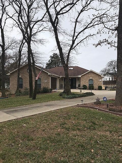 1st image of 108 Comanche Dr