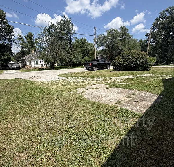 1100 S Savage St — Photo 19
