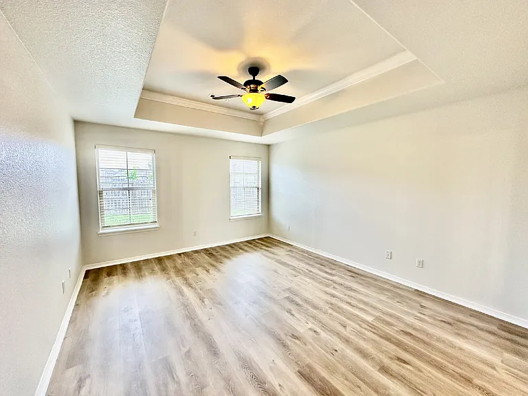 441 Sorrento Dr — Photo 9