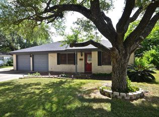 1811 Frost St, Rosenberg, TX 77471