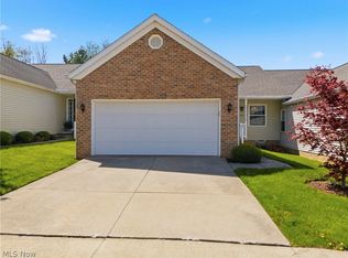 3198 Mariners Island Dr NW, Canton, OH 44708