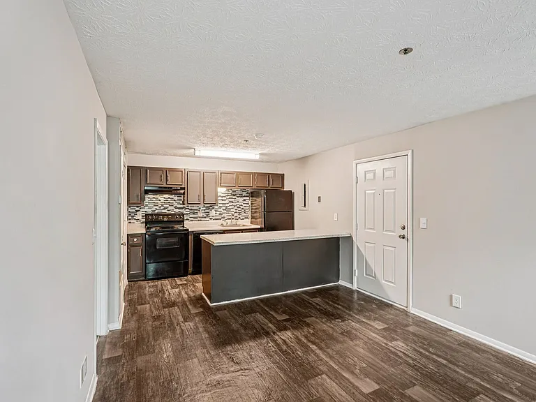 Birch Landing Apartments — Photo 74