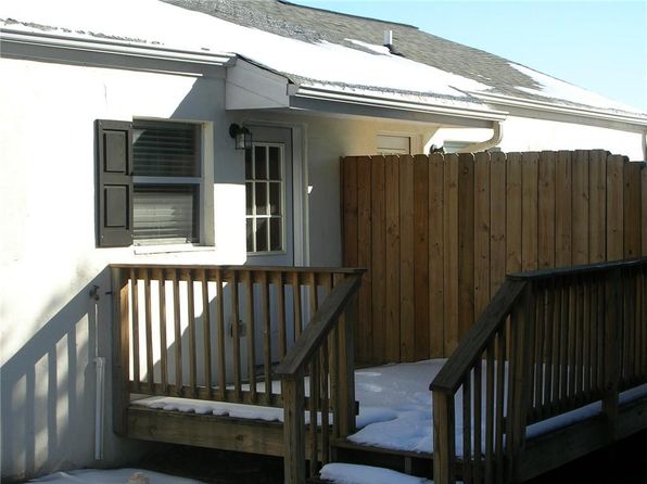 1549 Stone Gate Ln SE