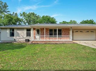 2343 Deer Trl, Green Bay, WI 54302