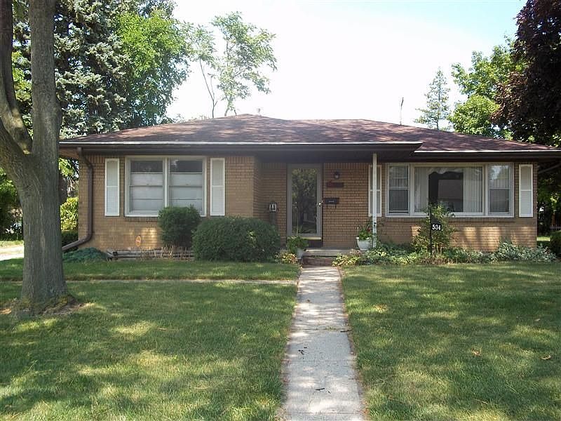 1st image of 534 Meadowlawn St