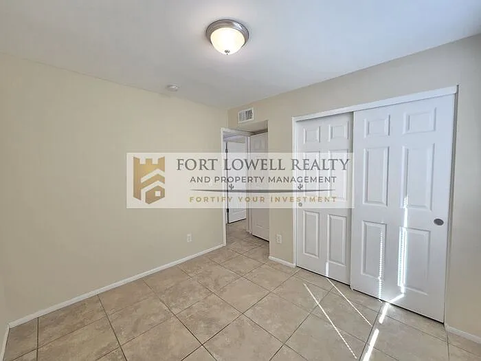3511 S 12th Ave #1101 — Photo 11