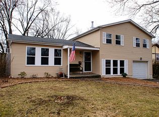 239 Siwiha Dr, Grayslake, IL 60030