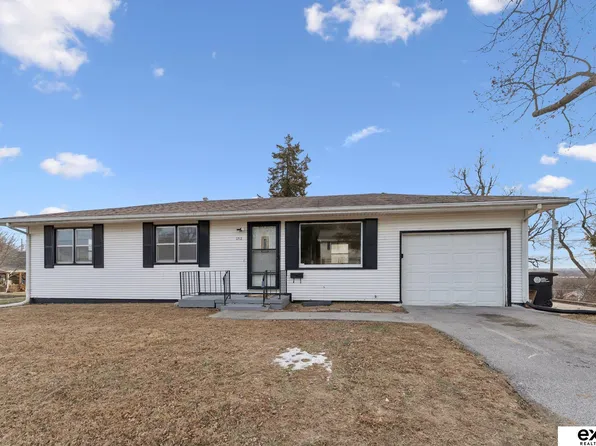3713 N 34th Ave, Omaha, NE 68111
