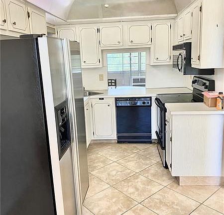 3rd image of 5901 NW 61st Ave APT 201