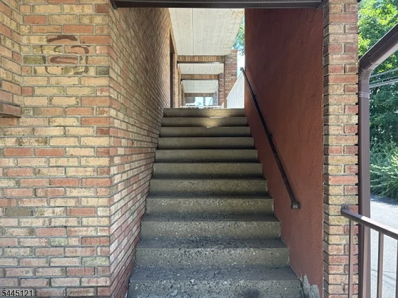221 Ringwood Ave, Unit B-7, Pompton Lakes, NJ 07442 — Photo 2