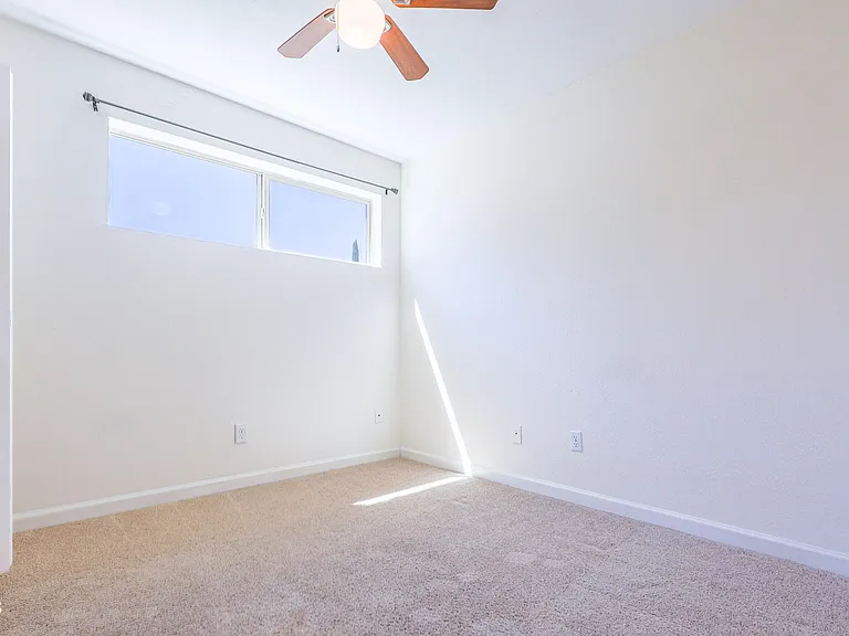 520 S 3rd St — Photo 10