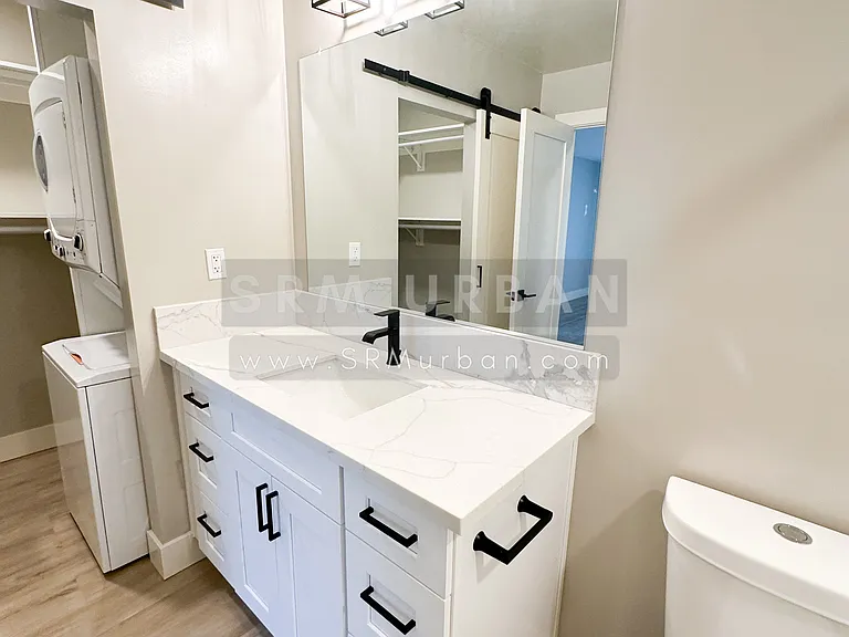 4767 Mansfield St #19 — Photo 8