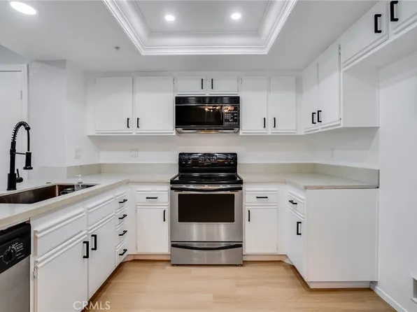 147 N Mine Canyon Rd Unit D, Orange, CA 92869
