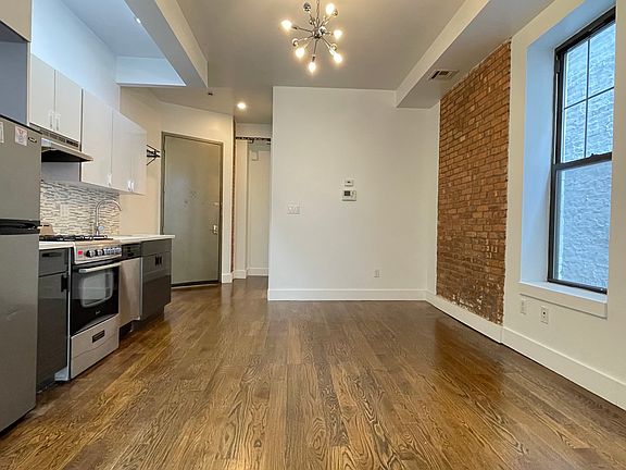 2nd image of 144 Woodruff Ave #2E