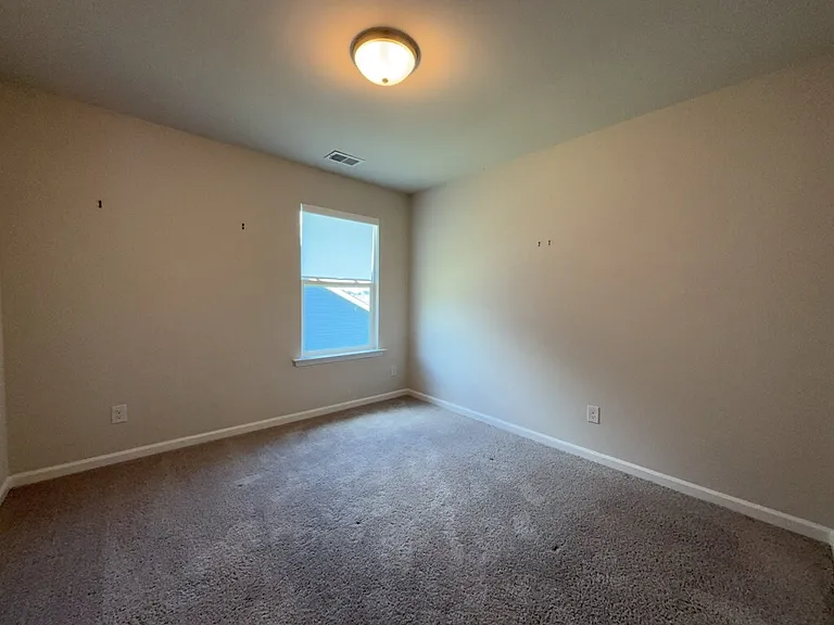 445 Navona Dr — Photo 31