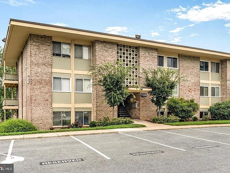 7316 Donnell Pl #B-2 — Photo 27