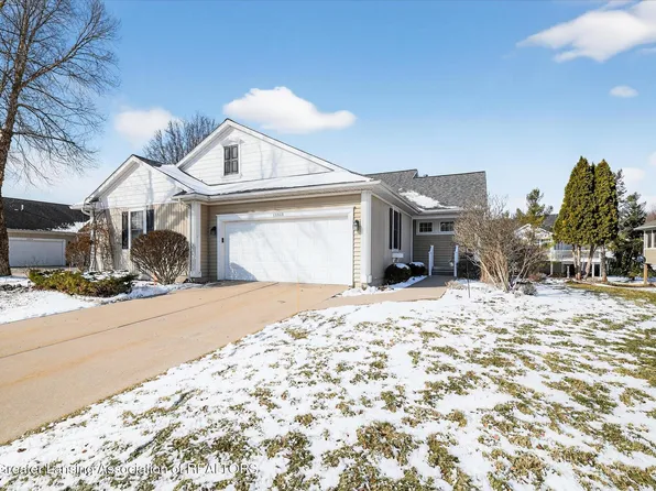 15060 Classic Dr, Bath, MI 48808