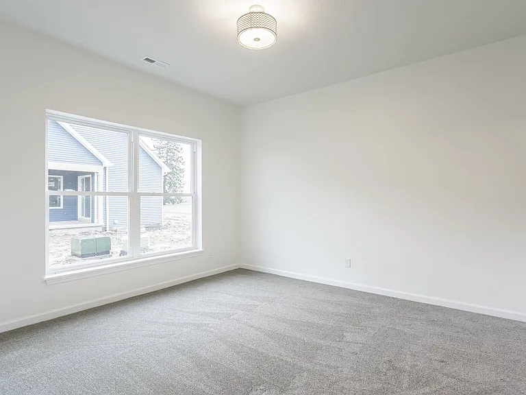 Fourmile Creek Apartments and Townhomes — Photo 9