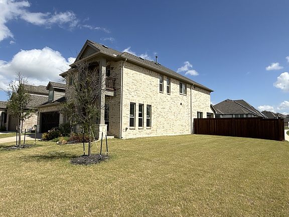 3rd image of 2311 Albion Way