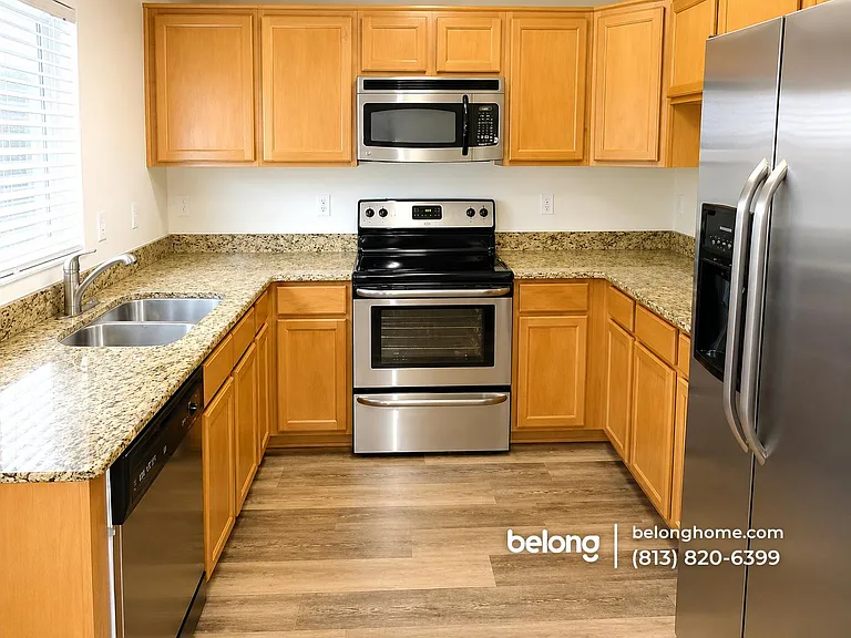 10939 Keys Gate Dr — Photo 3