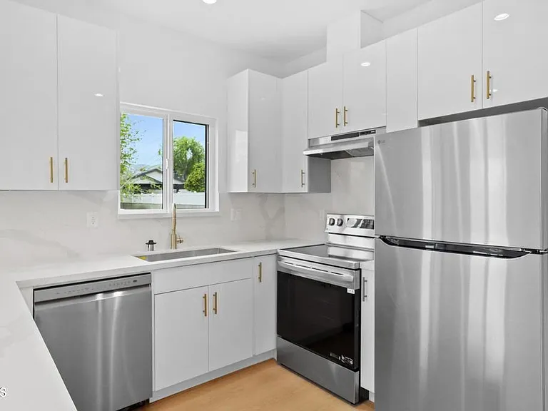 112 N Kenneth Rd #201 — Photo 8