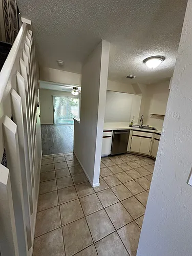 175 Yorktowne Dr #10 Photo 1