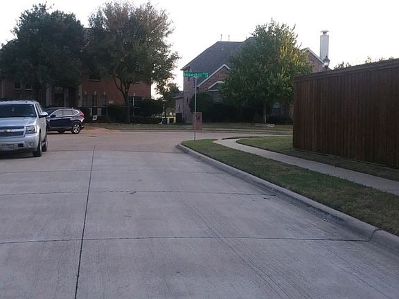 5th image of 5722 Stowell Dr