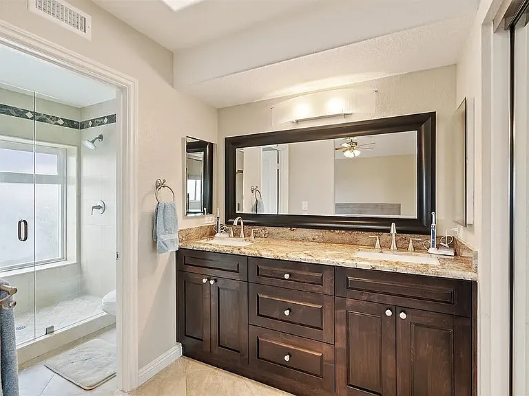 1588 Bella Vista Dr — Photo 13
