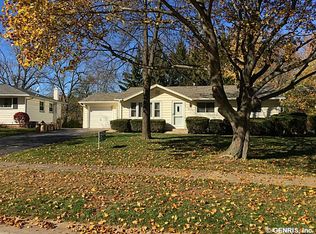 72 Tanglewood Dr, Rochester, NY 14616